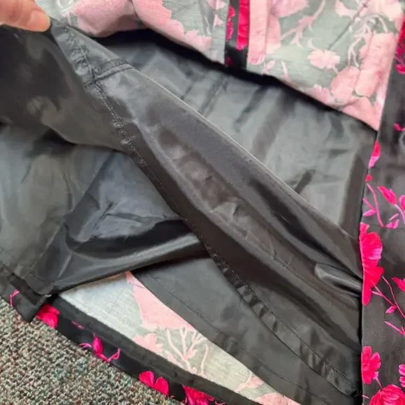 Talbots Skirt 10 Silk Blend Black Satin Pleated Floral Romantic Witchy Office - Picture 5 of 7